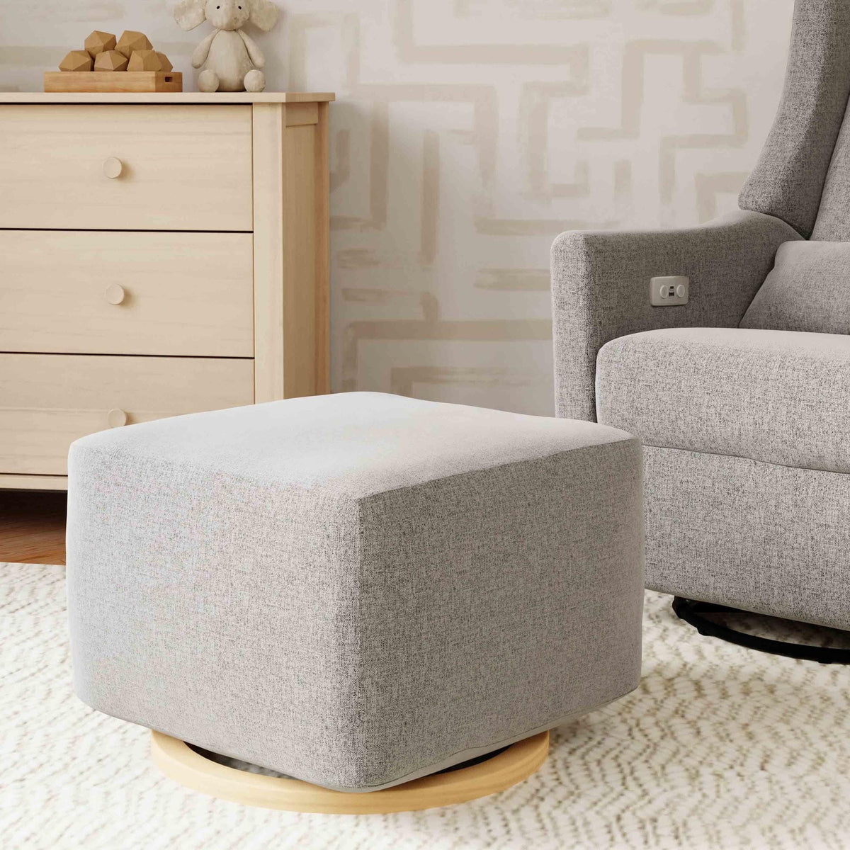 Babyletto Ottomans Babyletto Kiwi Gliding Ottoman